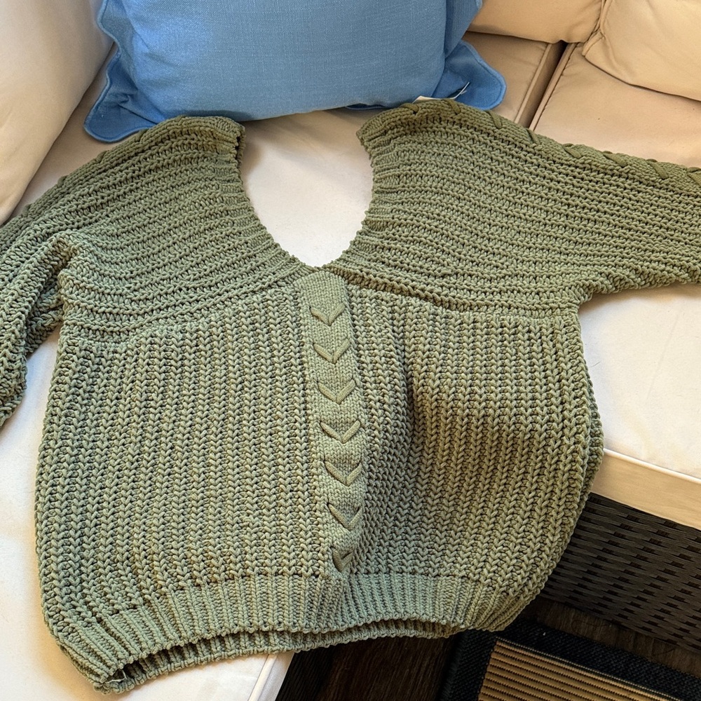 Elegant Olive V-Neck Knit Sweater